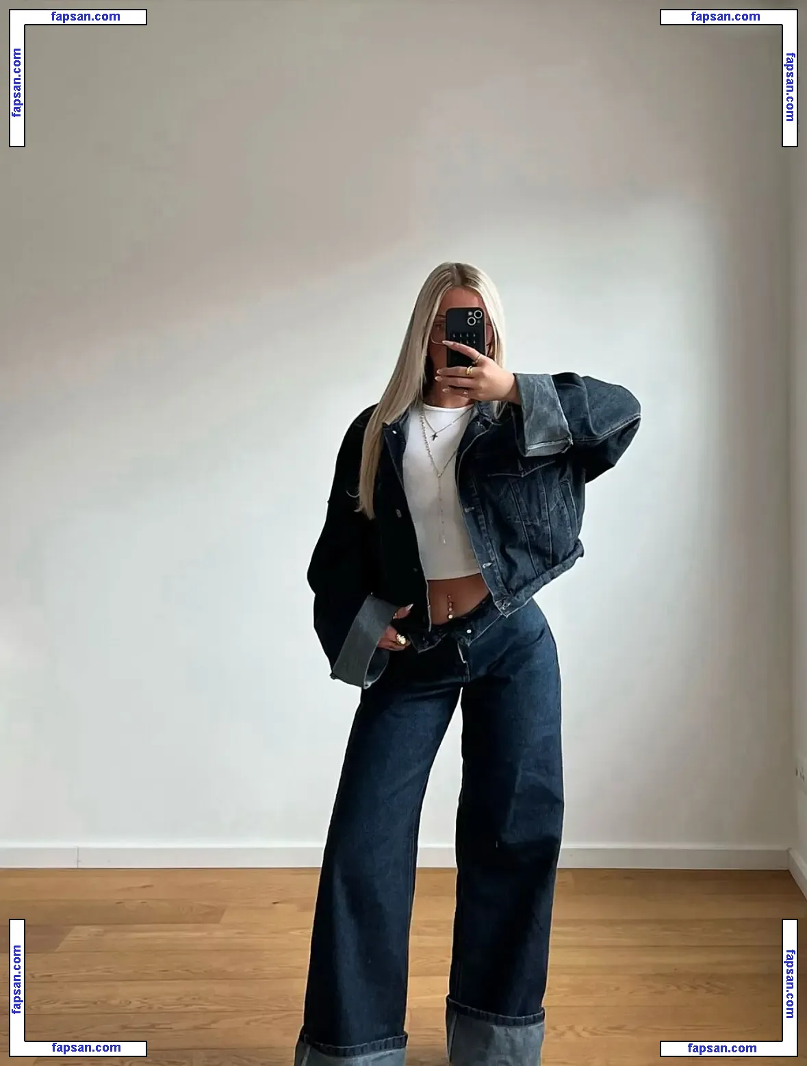 Lioba Marie Schell nude photo #0004 from OnlyFans