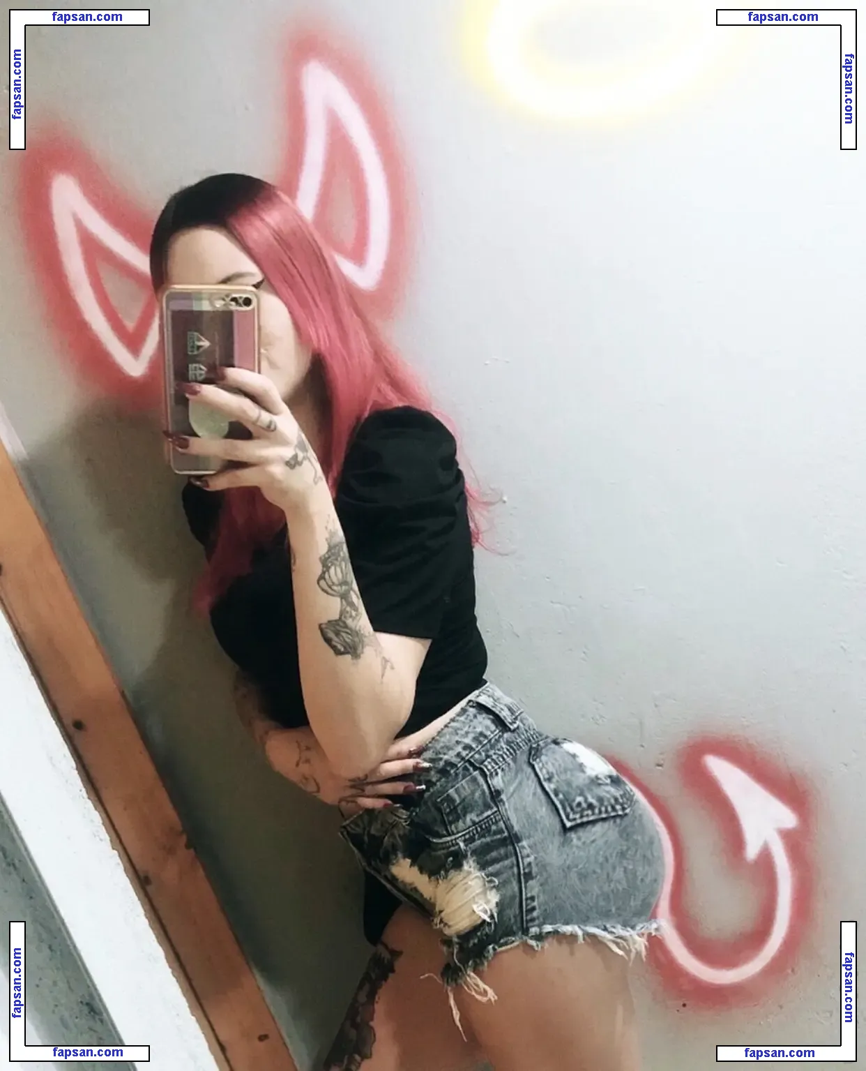 Lira.uchiha nude photo #0002 from OnlyFans