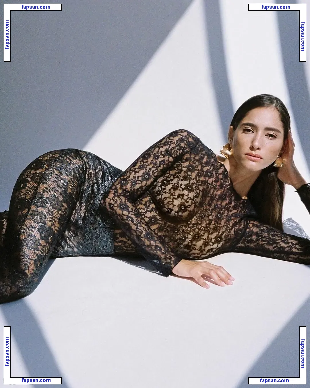 Liri Hochberg nude photo #0007 from OnlyFans