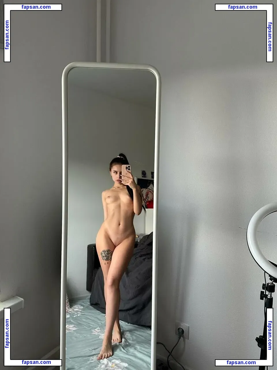 liroshka nude photo #0018 from OnlyFans