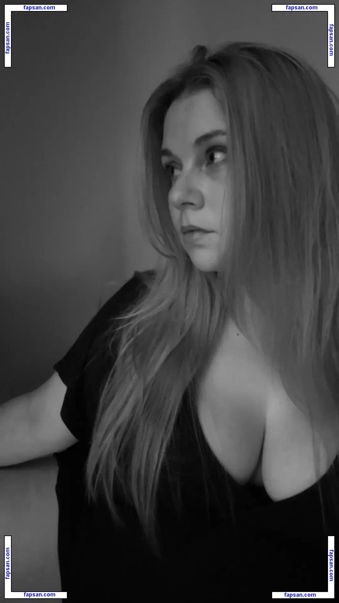 Liryns nude photo #0001 from OnlyFans