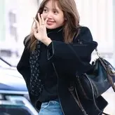 Lisa Blackpink голая #0467