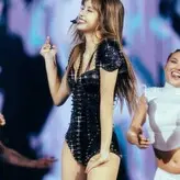 Lisa Blackpink голая #0490