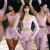 Lisa Blackpink голая #0531