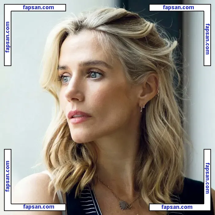 Lisa Dwan nude photo #0012 from OnlyFans
