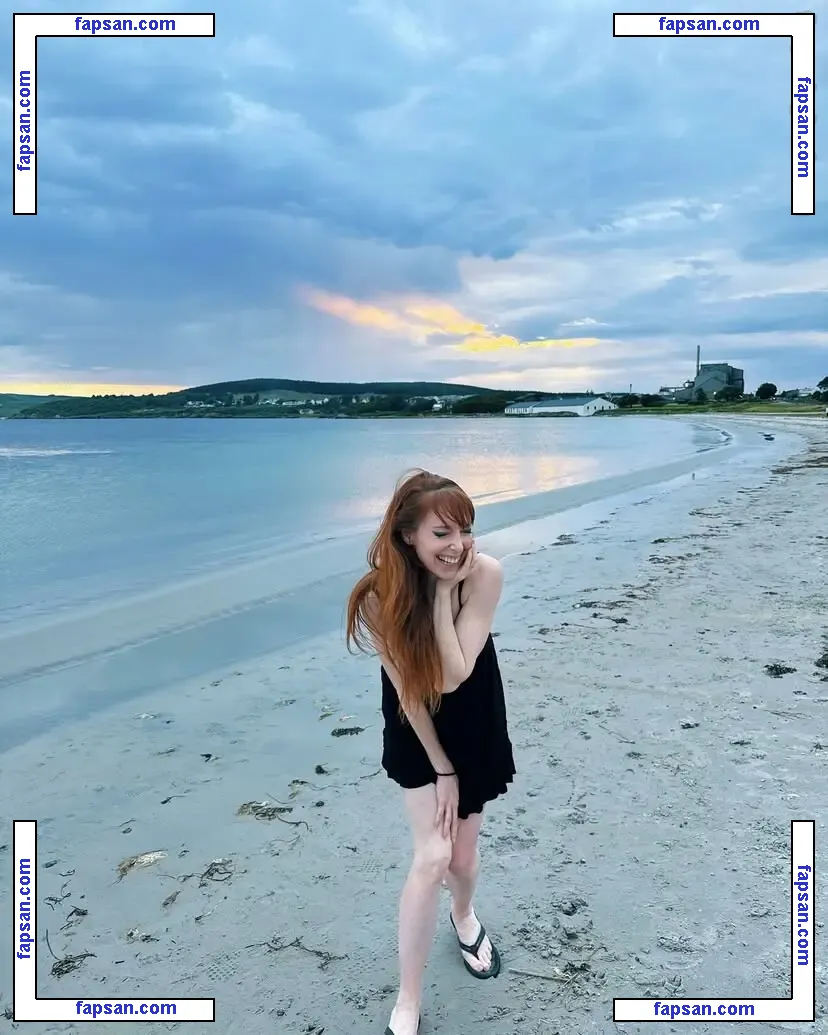 Lisa Foiles nude photo #0074 from OnlyFans