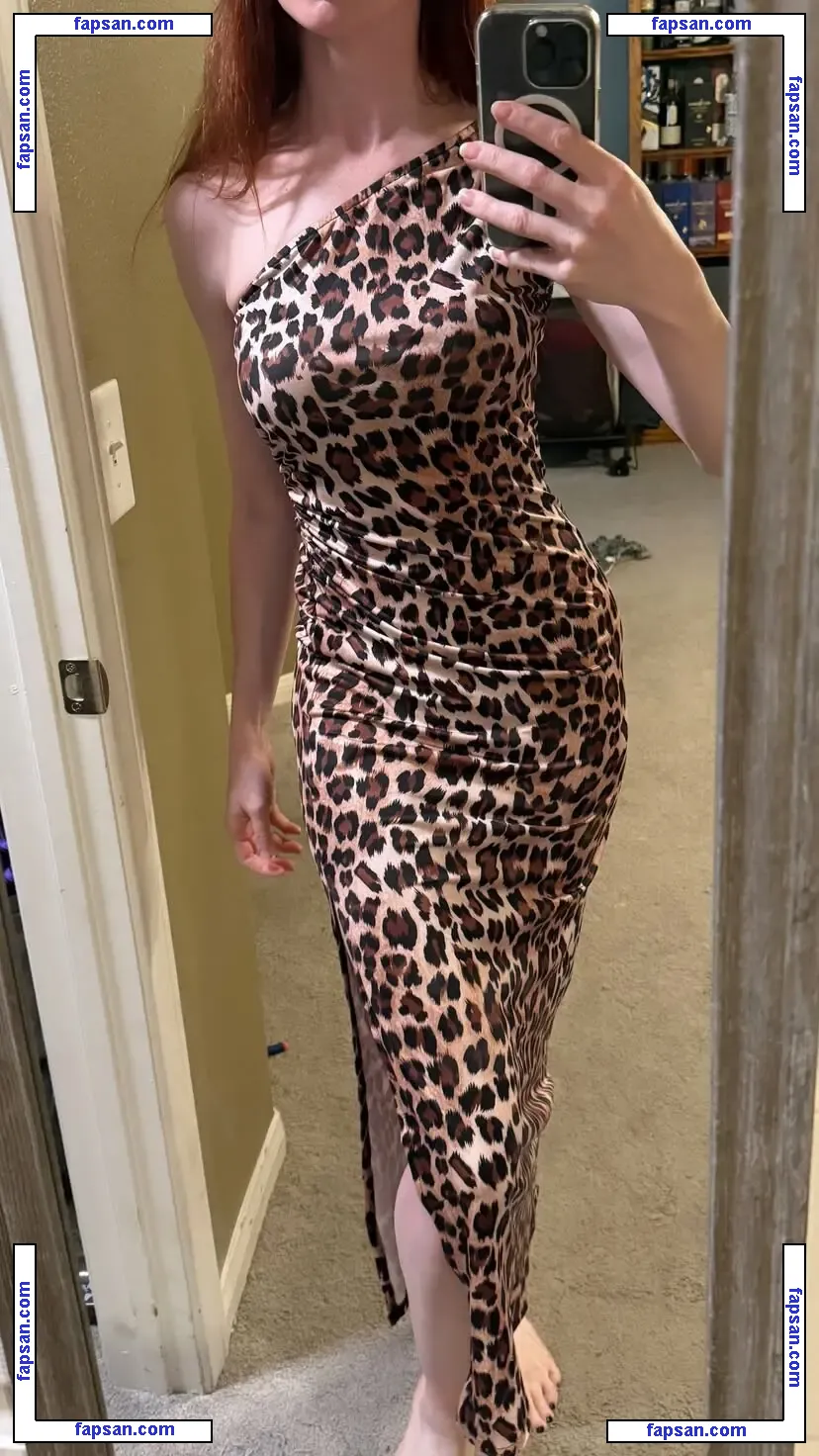 Lisa Foiles nude photo #0096 from OnlyFans