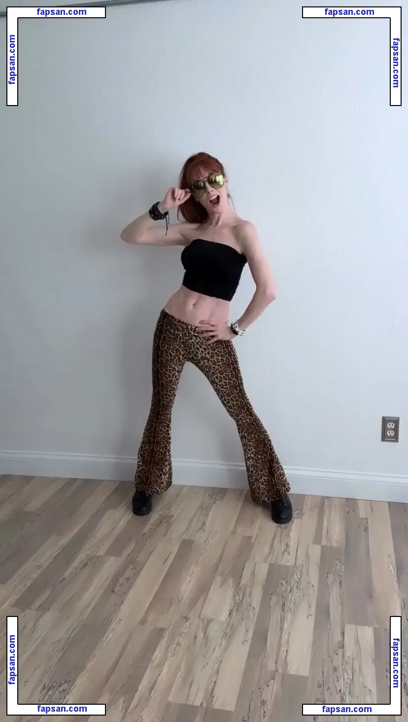 Lisa Foiles nude photo #0117 from OnlyFans