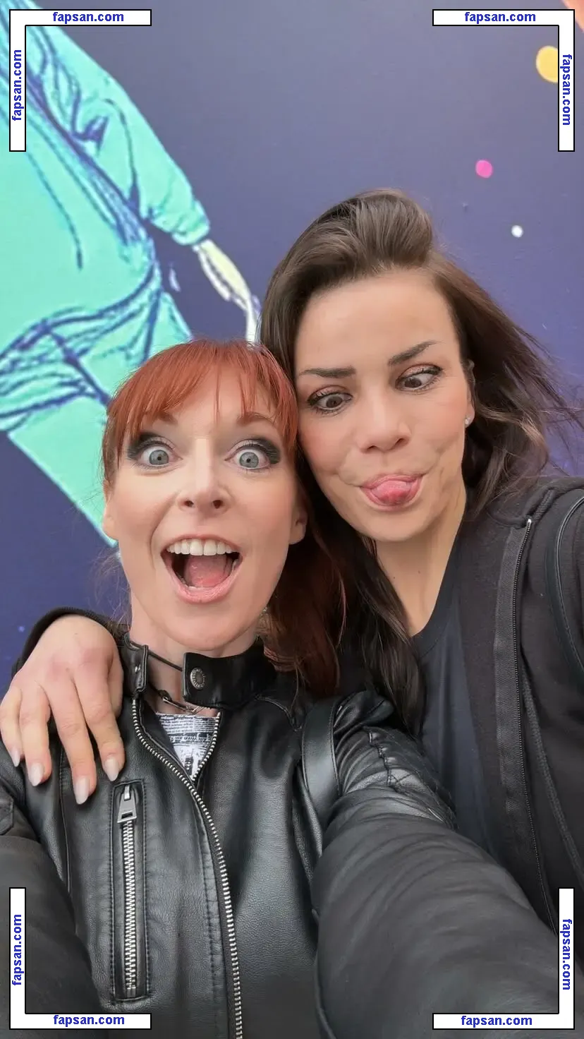 Lisa Foiles nude photo #0123 from OnlyFans