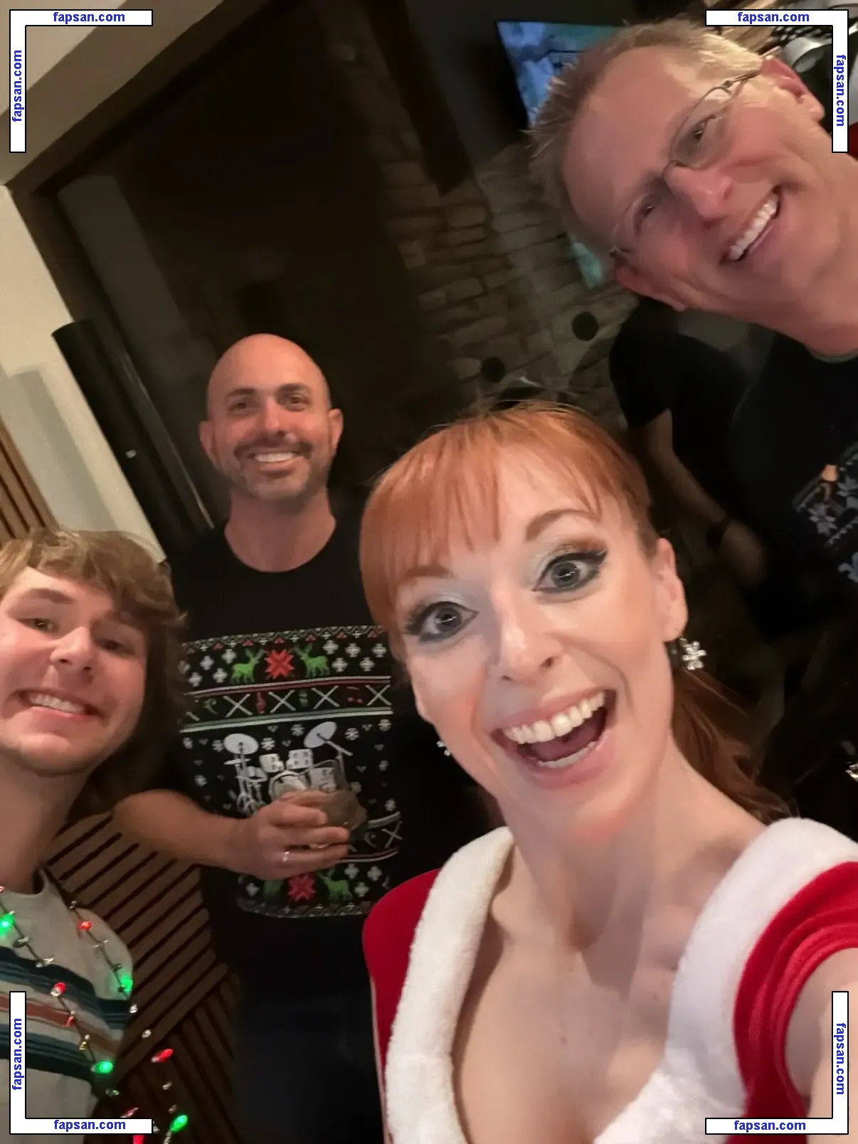 Lisa Foiles nude photo #0139 from OnlyFans