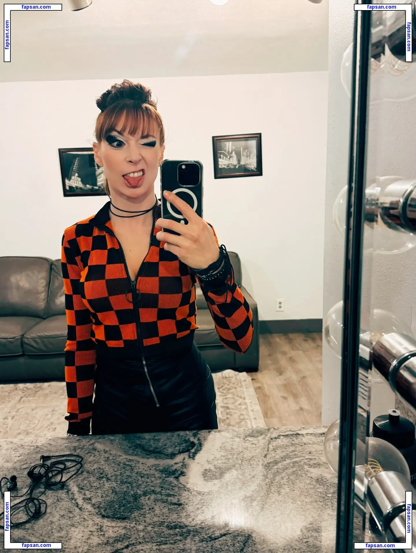 Lisa Foiles nude photo #0142 from OnlyFans