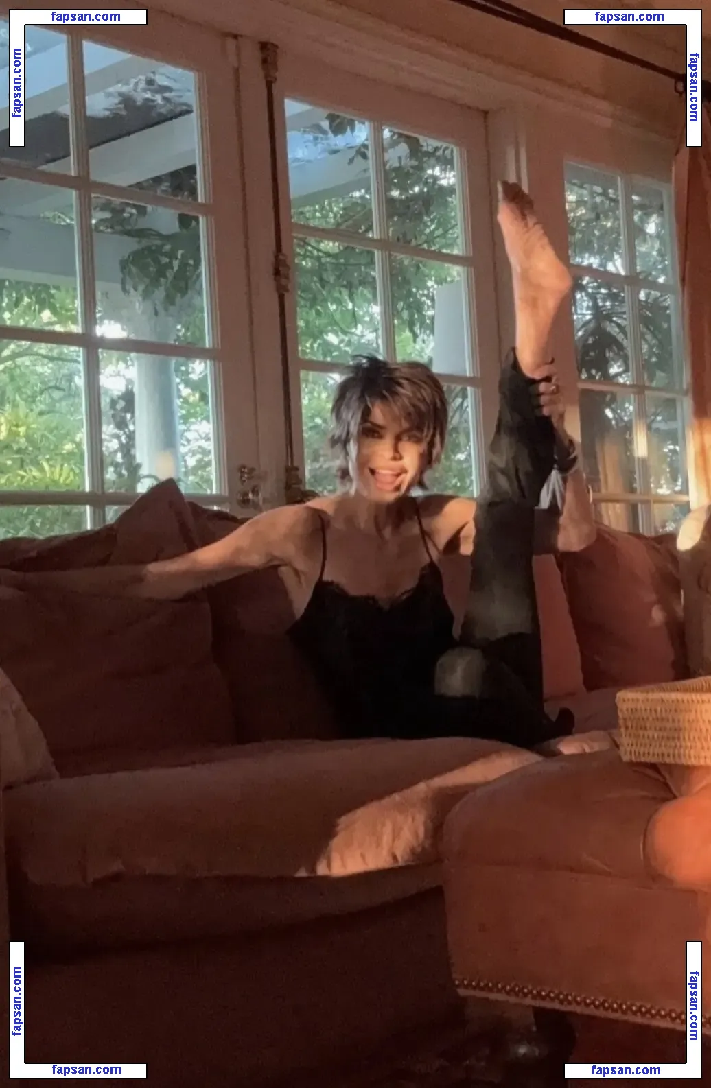 Lisa Rinna nude photo #0582 from OnlyFans