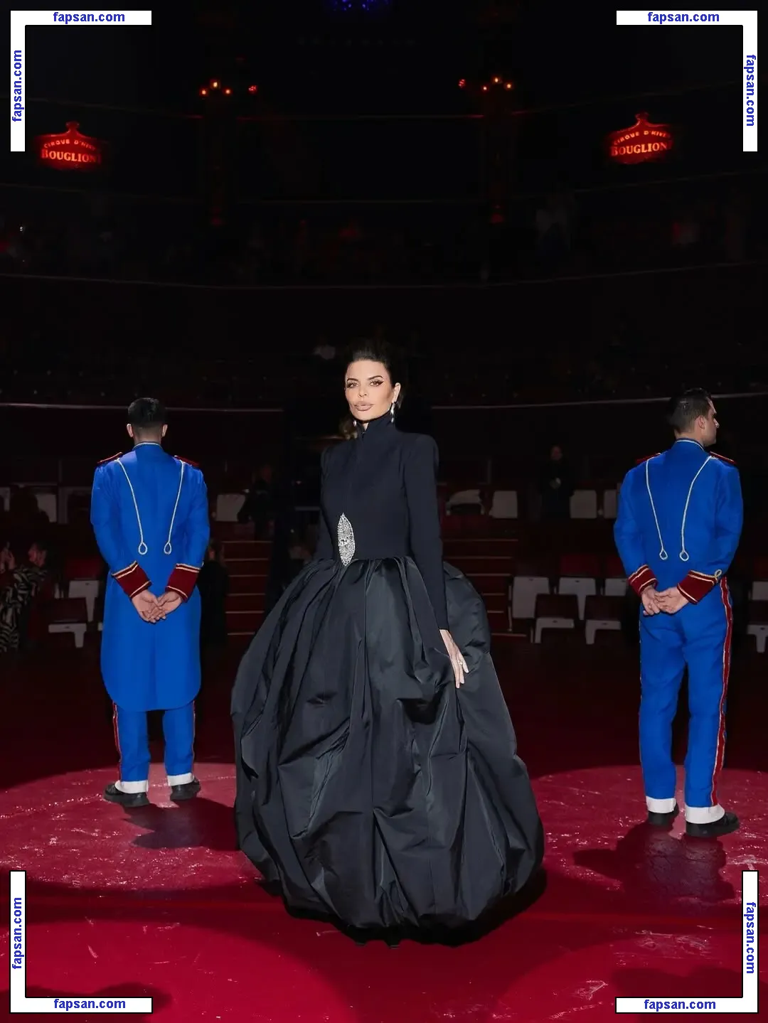 Lisa Rinna nude photo #0585 from OnlyFans