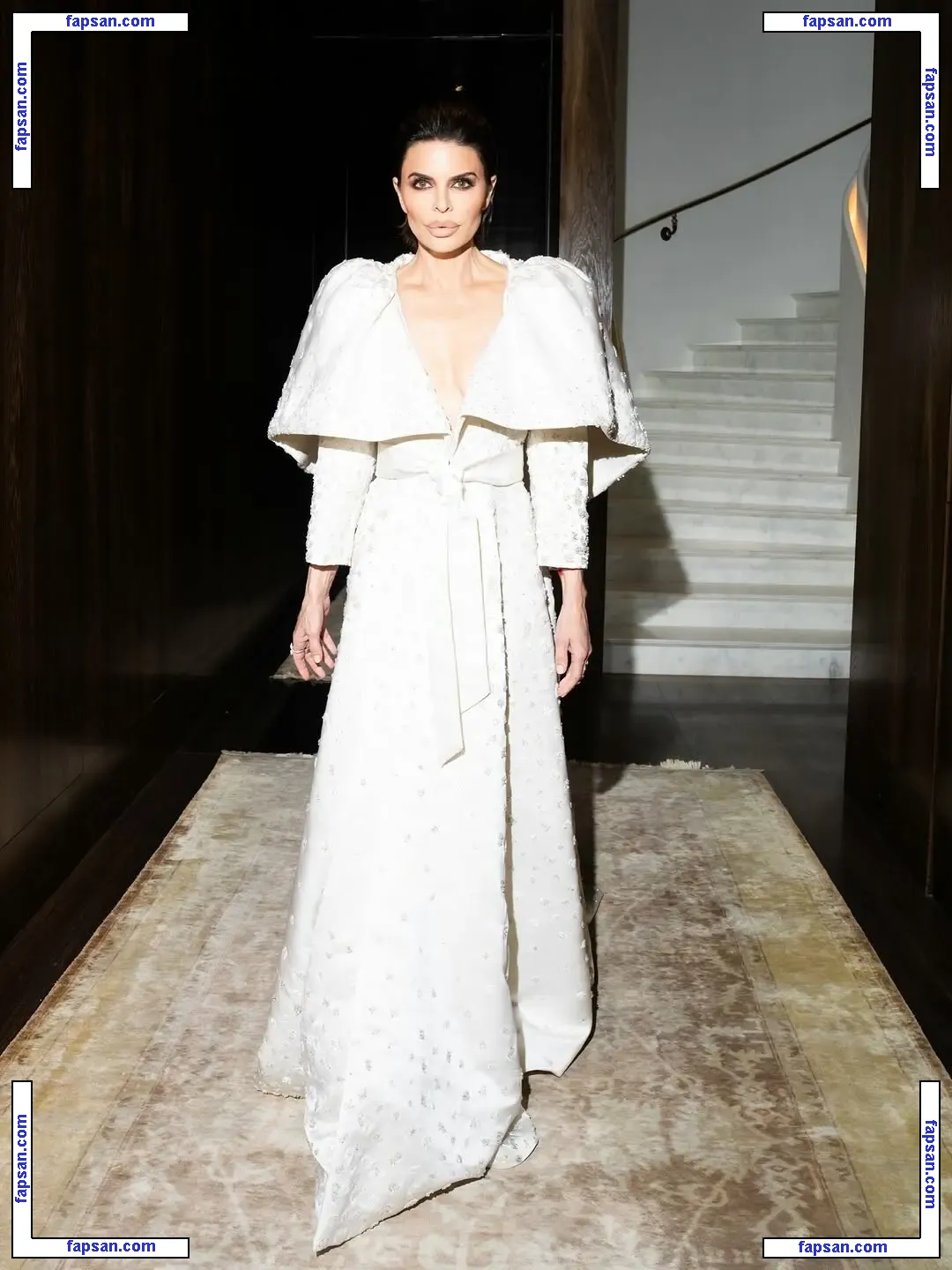 Lisa Rinna nude photo #0592 from OnlyFans