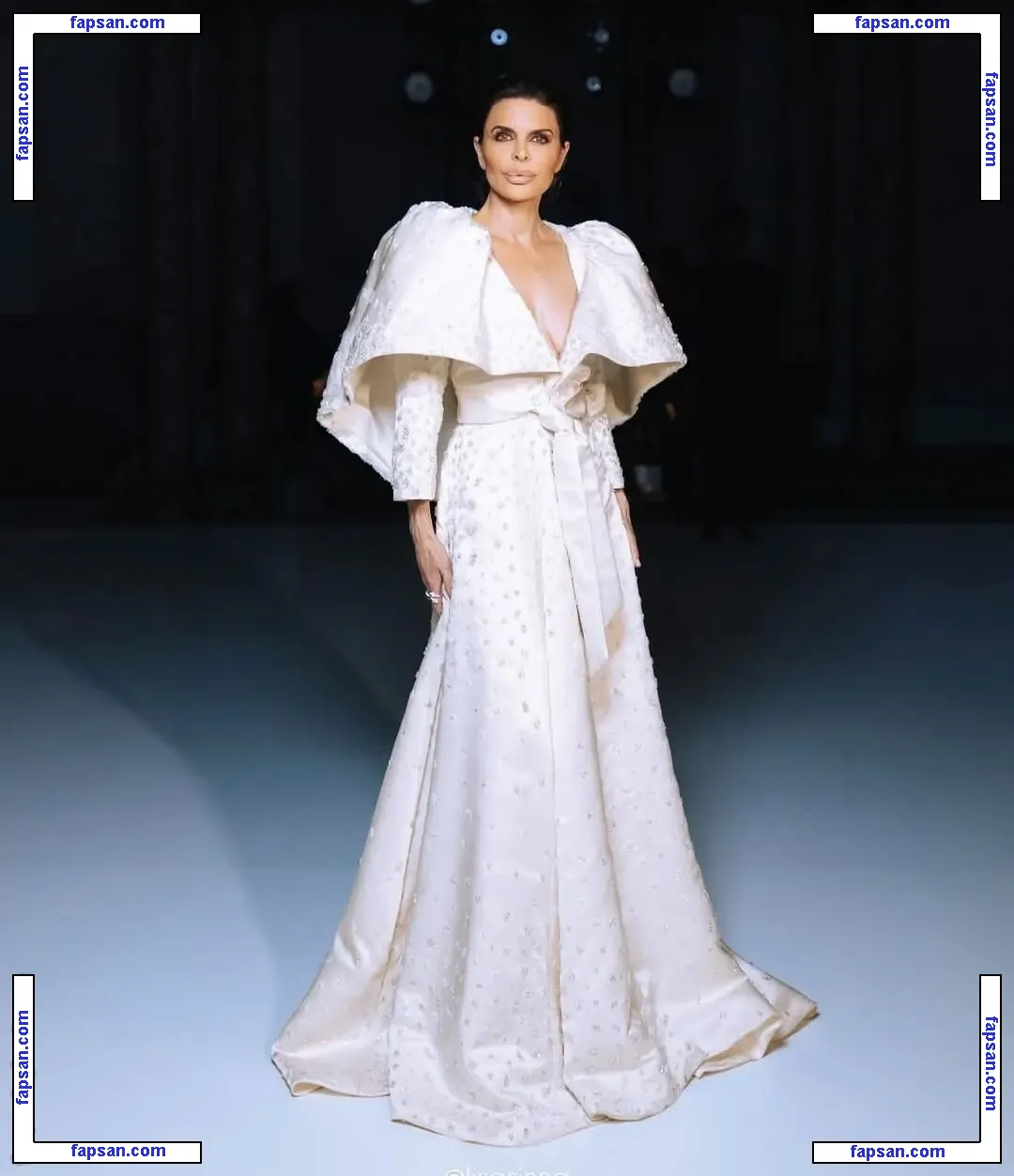 Lisa Rinna nude photo #0601 from OnlyFans