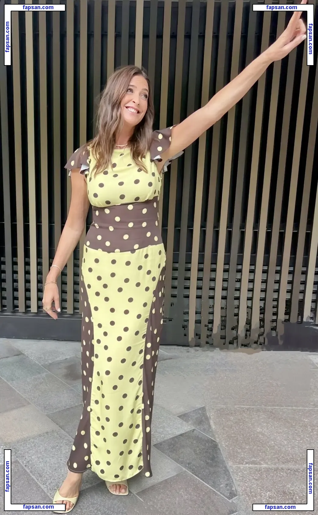 Lisa Snowdon nude photo #0349 from OnlyFans