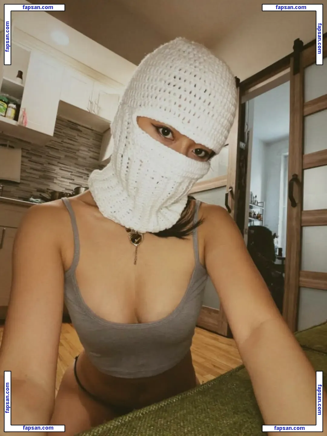 Lisa Tung голая фото #0005 с Онлифанс