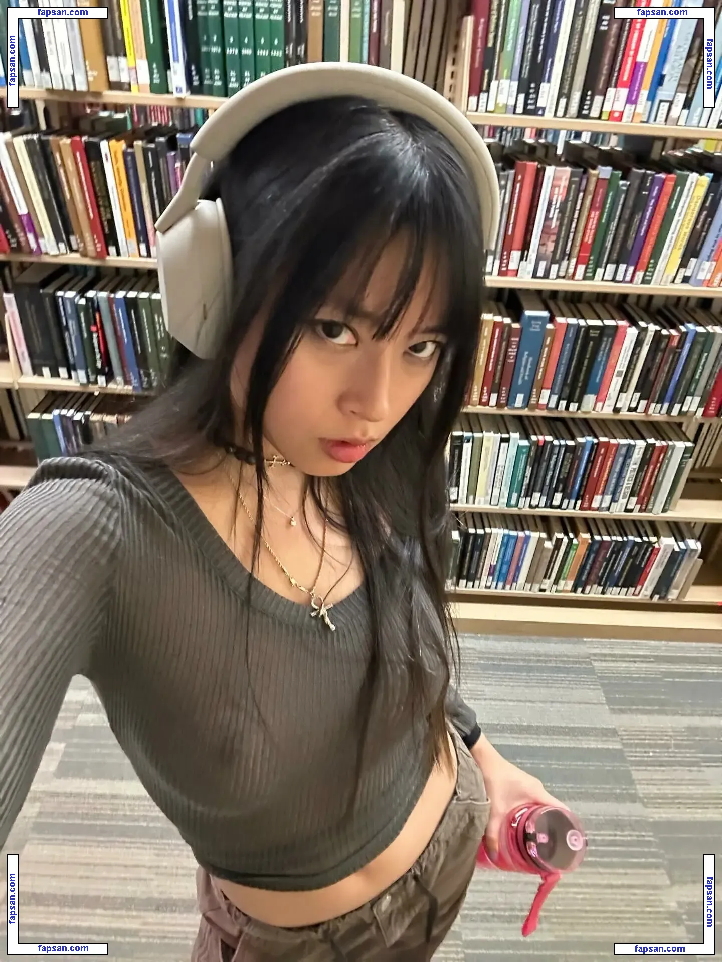 Lisa Tung голая фото #0006 с Онлифанс