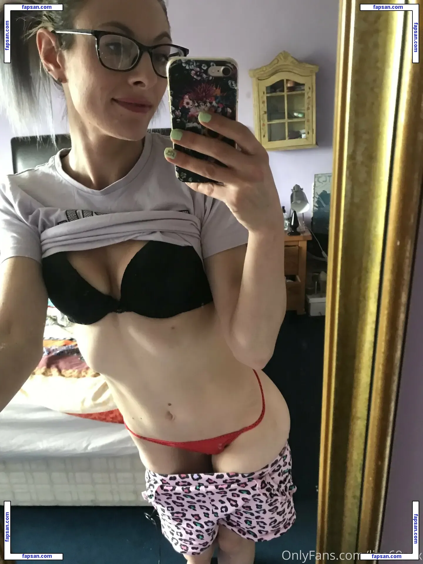 lisa69xxx / lisasixtynine nude photo #0028 from OnlyFans