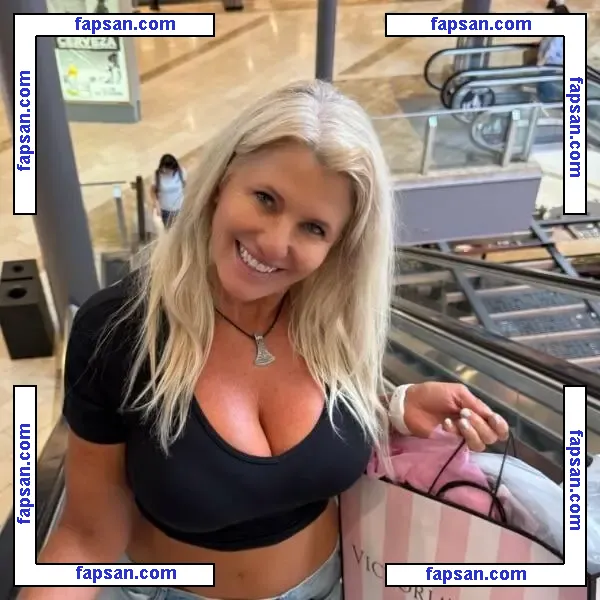 LisaMGreer голая фото #0003 с Онлифанс