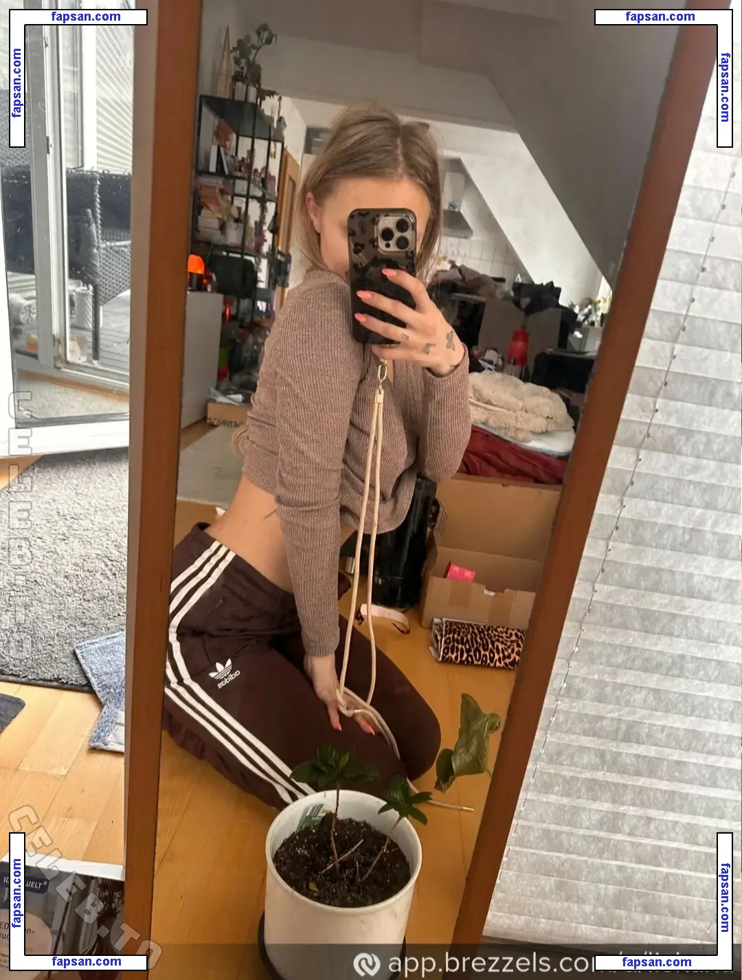 liskaxa nude photo #0002 from OnlyFans