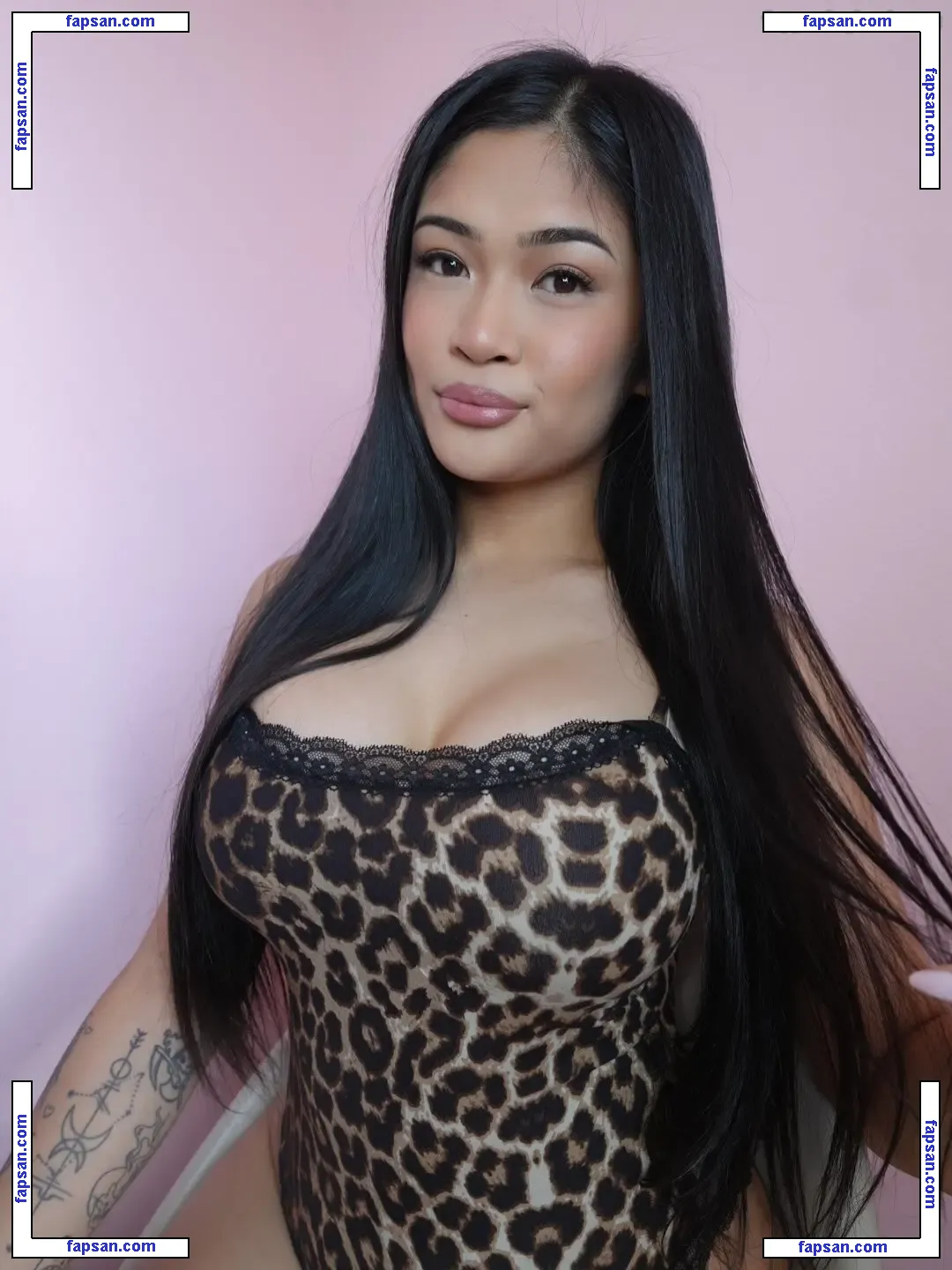 Lissie Samples nude photo #0020 from OnlyFans