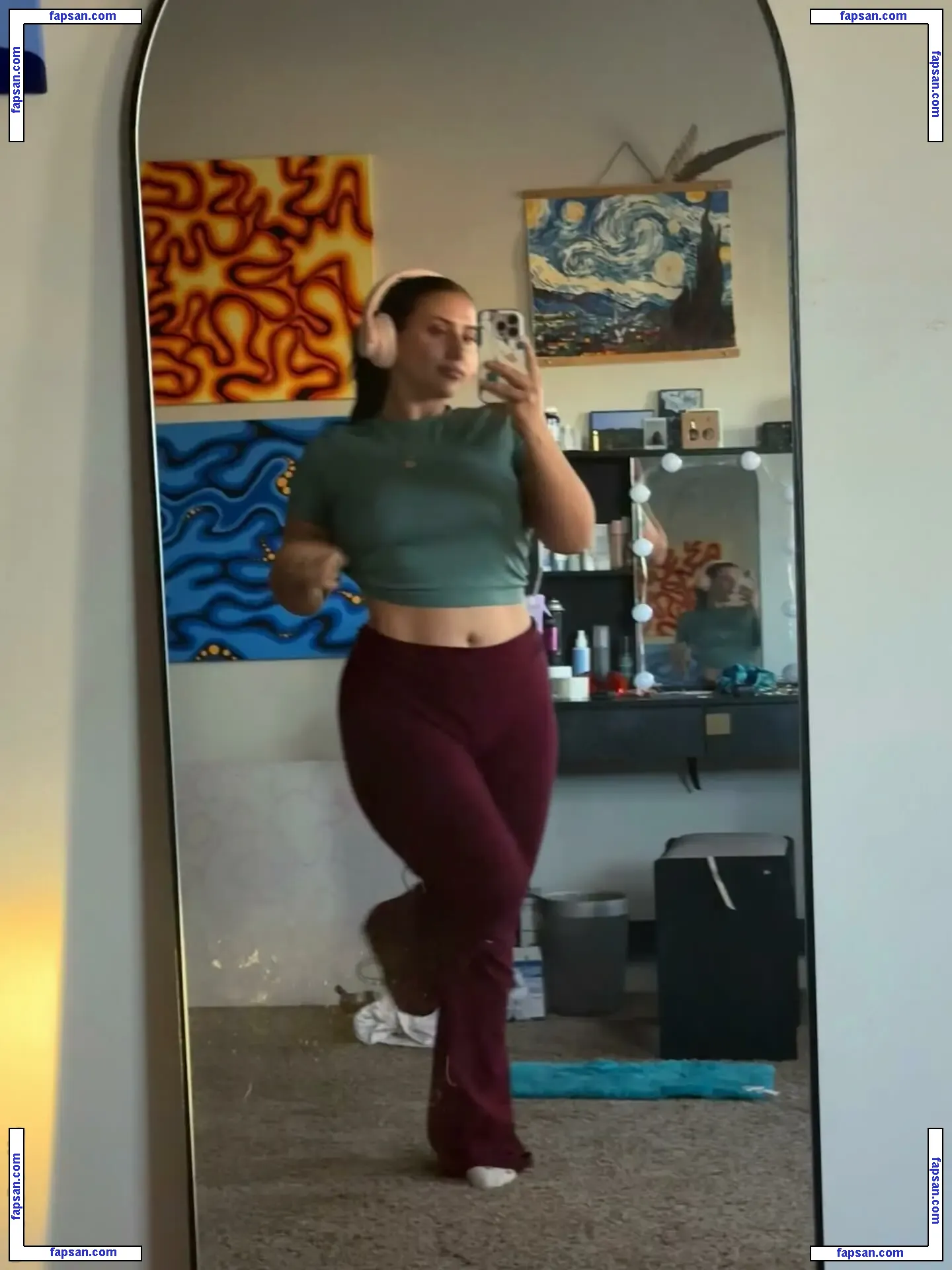 little.lauraa голая фото #0002 с Онлифанс