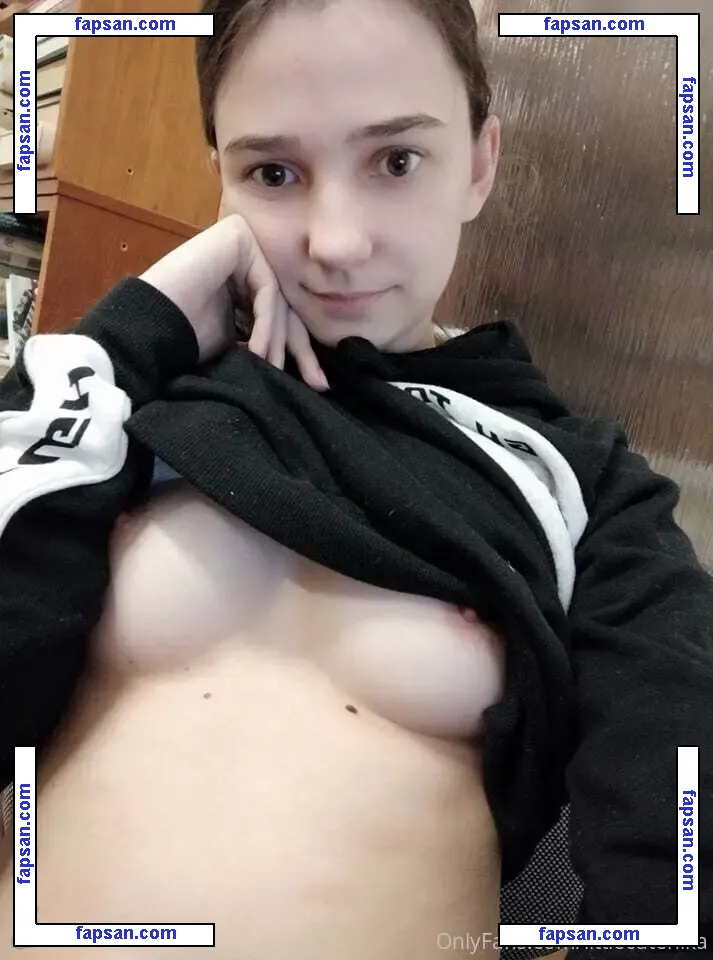 Little Nika aka littlecutenika голая фото #0079 с Онлифанс