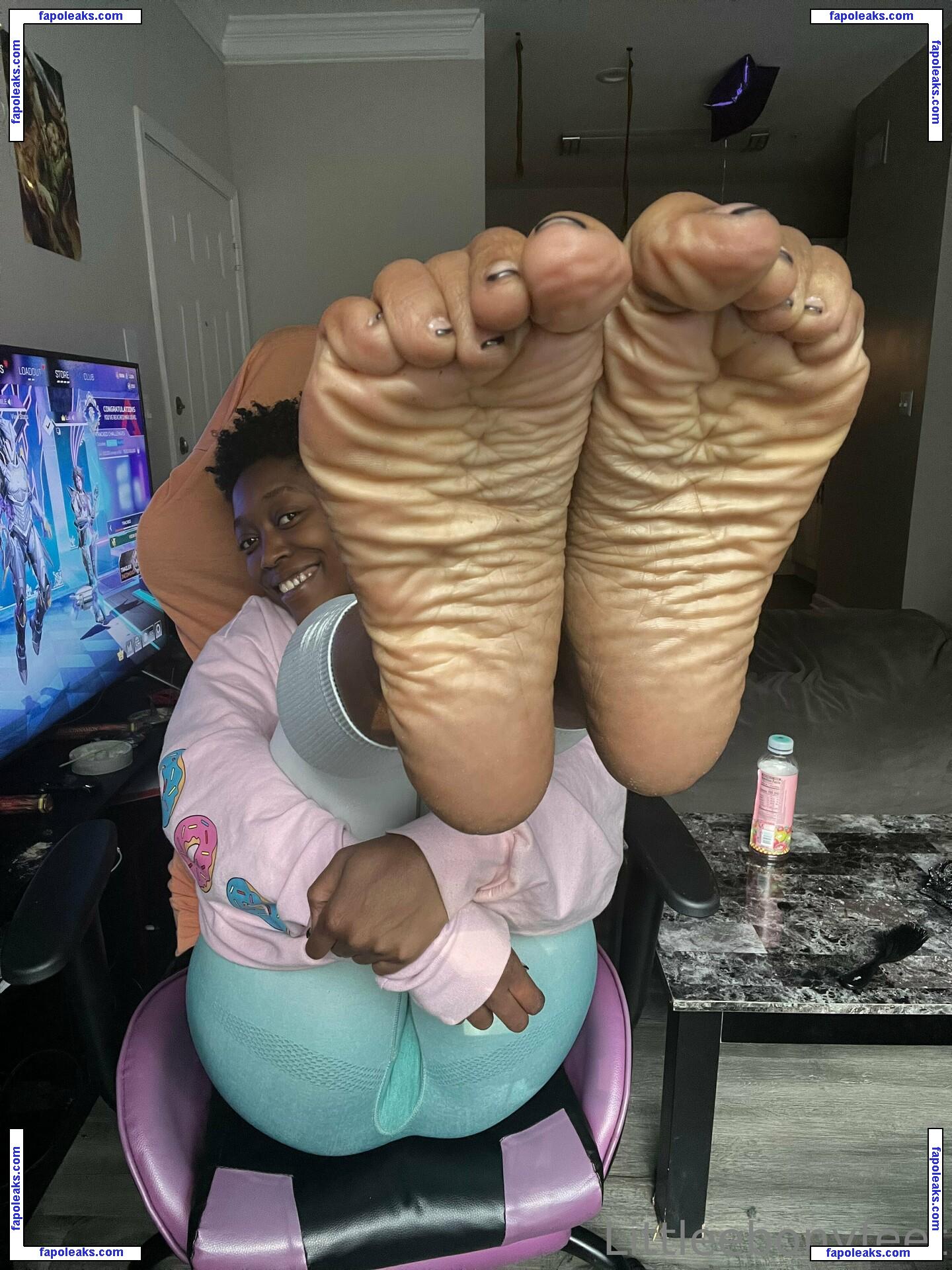 littleebonyfeet / prettyfeetpicsx nude photo #0161 from OnlyFans