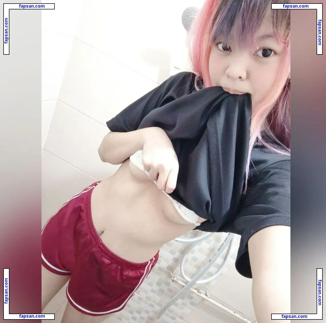 Littleeleaf nude photo #0046 from OnlyFans