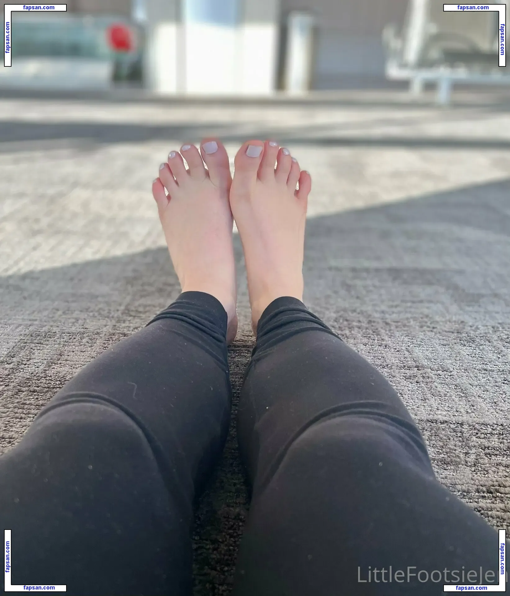 littlefootsiejen1 nude photo #0015 from OnlyFans