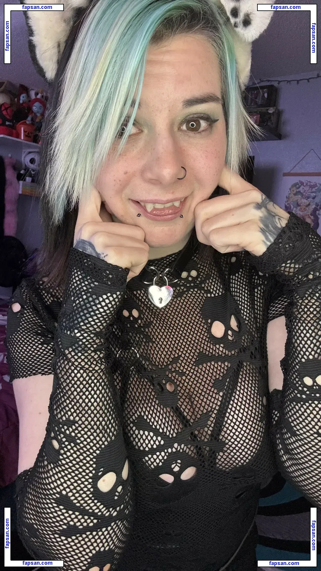 LittleLoona/LittleLoona22 nude photo #0007 from OnlyFans