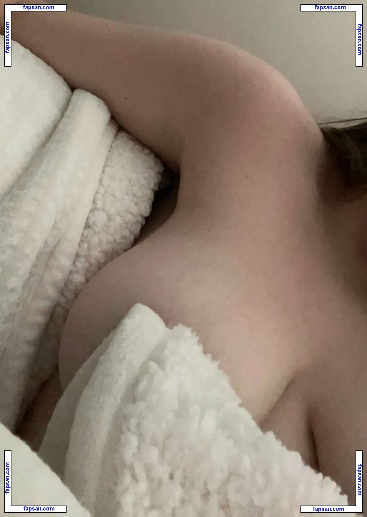 littlemerlot nude photo #0029 from OnlyFans