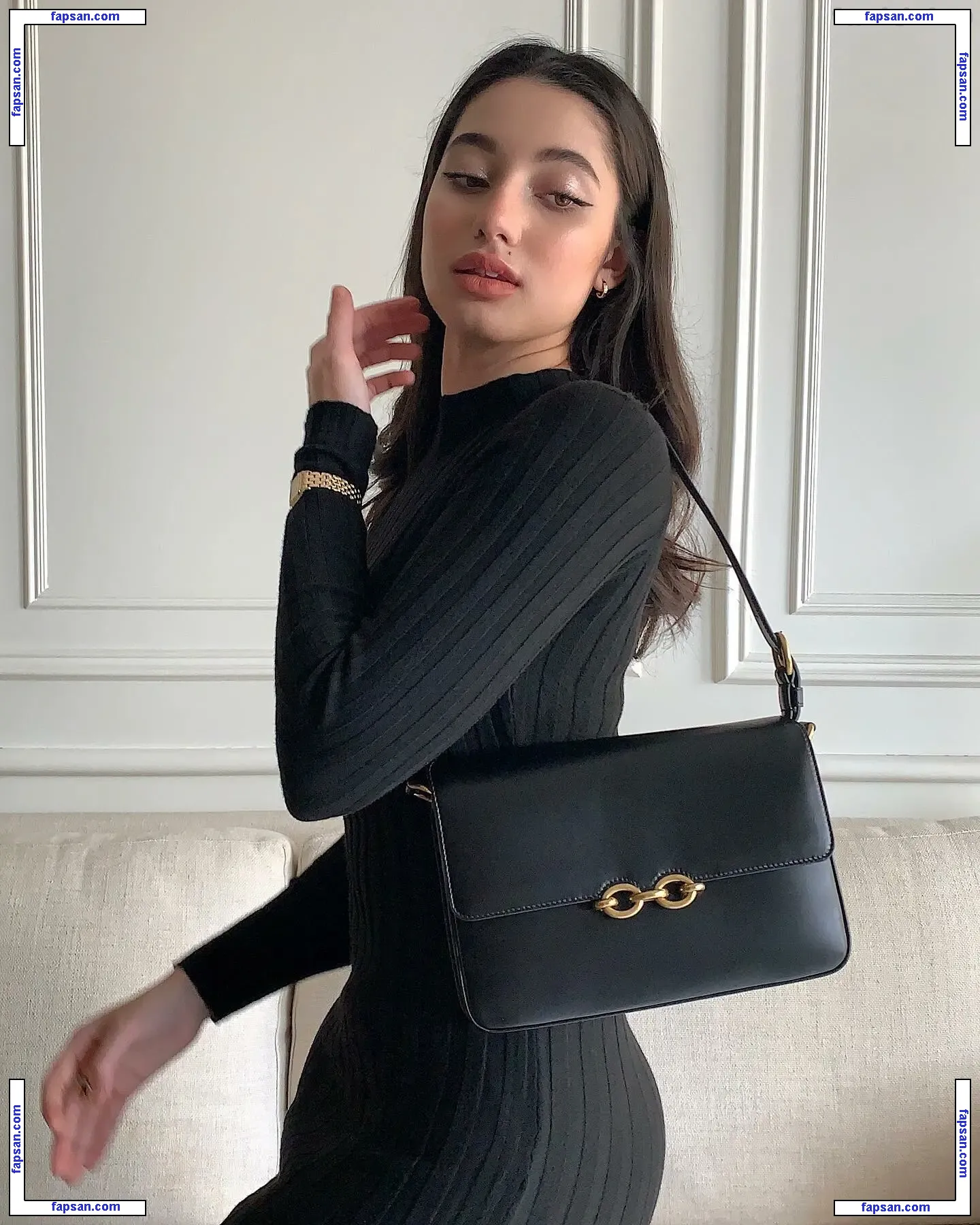 littlemisskhan nude photo #0017 from OnlyFans