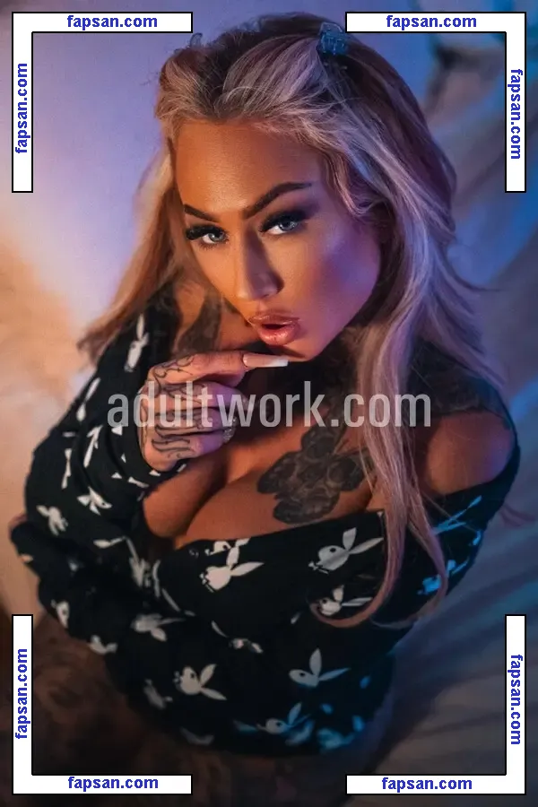 Littlemissloon nude photo #0010 from OnlyFans