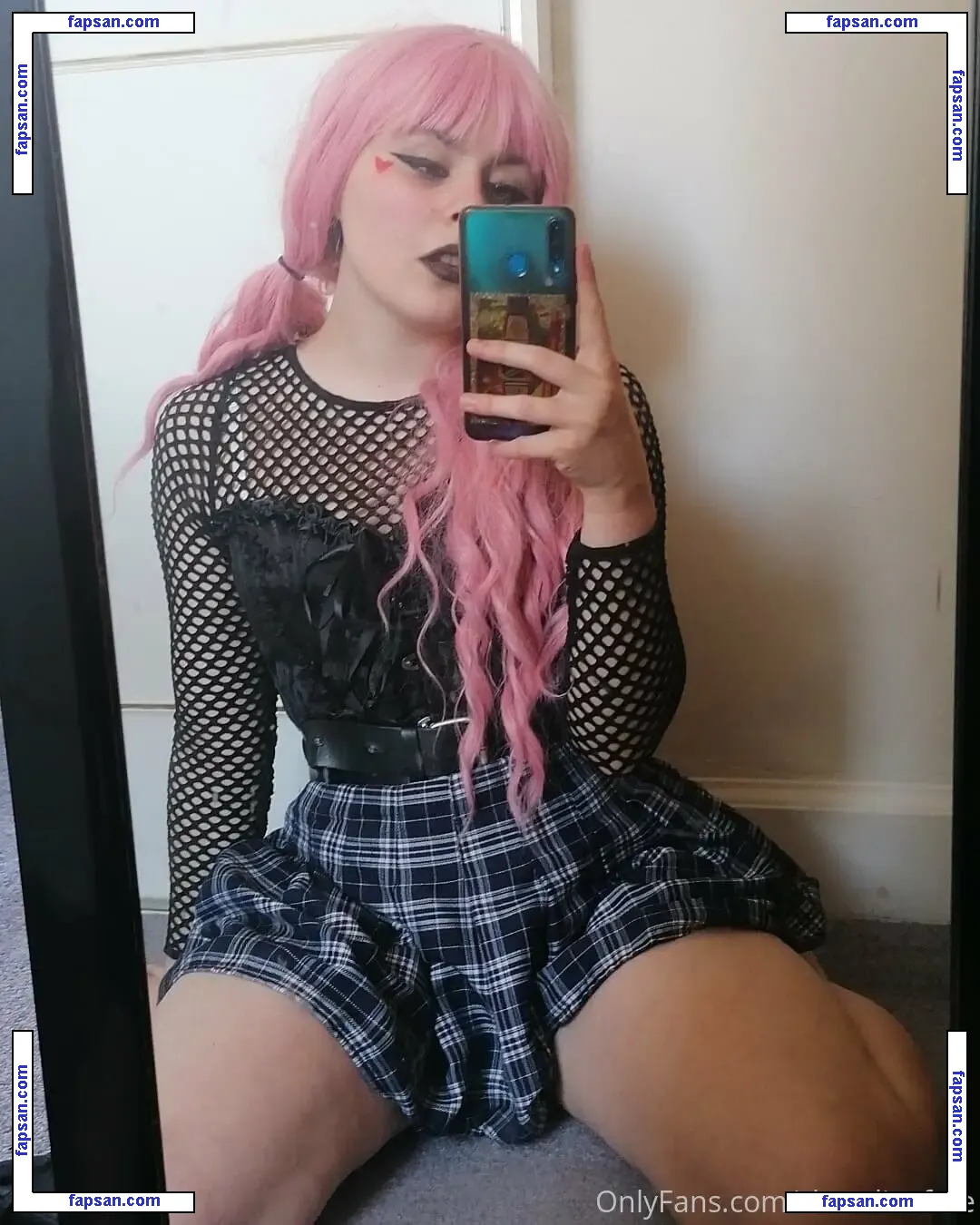 littlered_rubyfree nude photo #0001 from OnlyFans