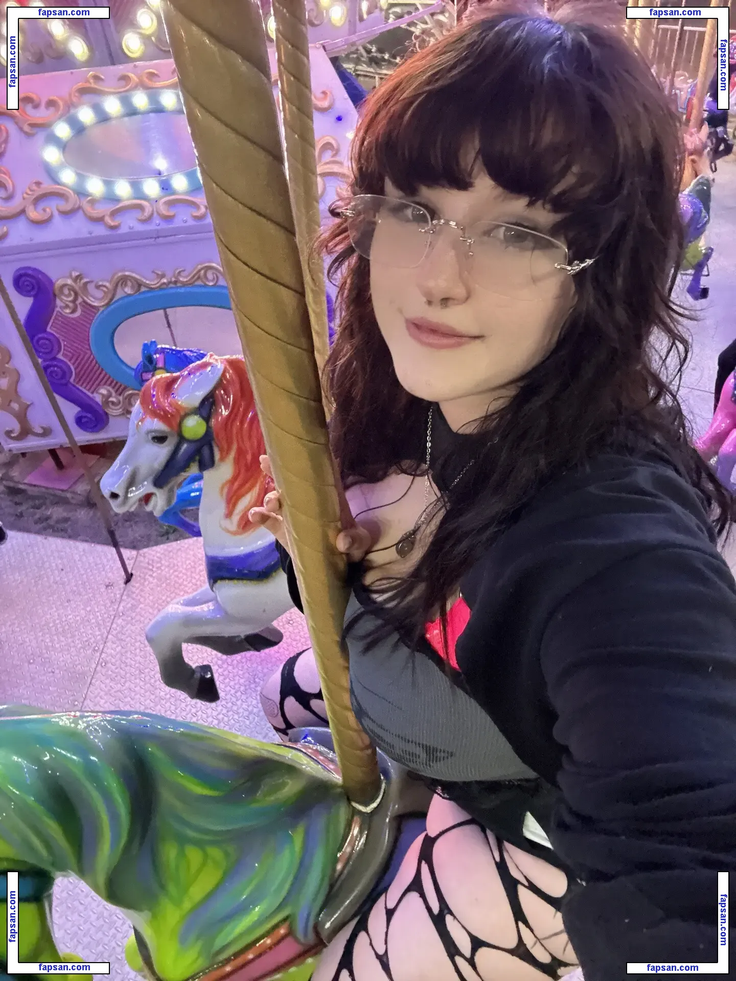 _littlerobin_ голая фото #0025 с Онлифанс