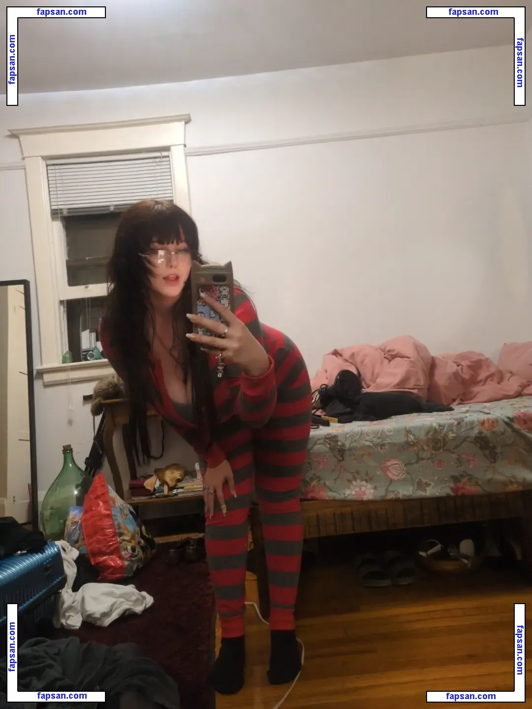 _littlerobin_ голая фото #0051 с Онлифанс