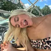 Liv Dunne голая #0009