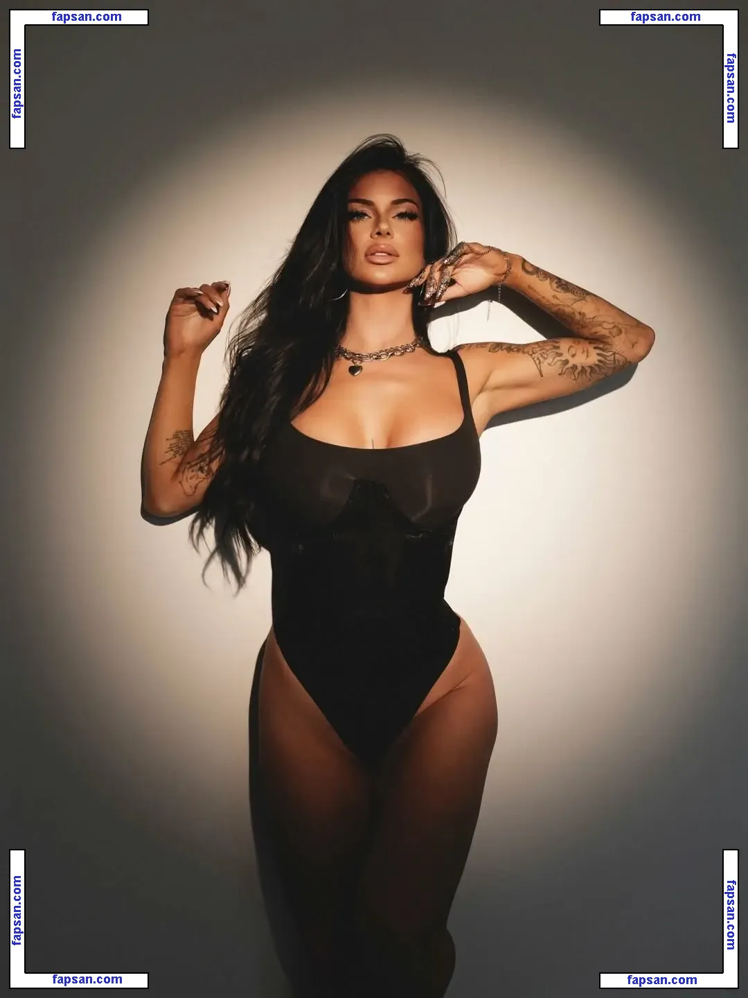 Liv Gaudenzi nude photo #0001 from OnlyFans