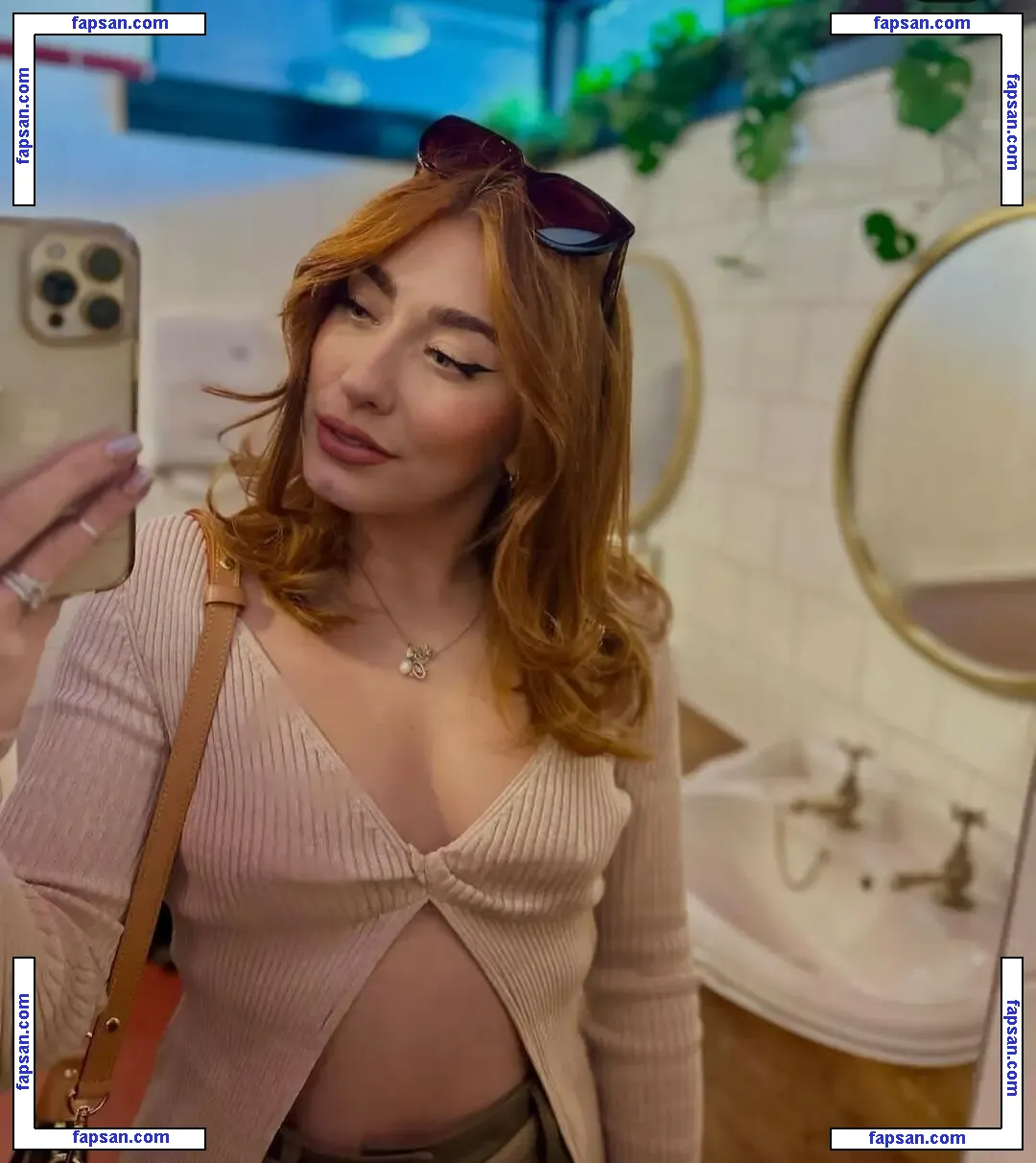Liv Humby nude photo #0023 from OnlyFans