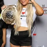 Liv Morgan голая #0405