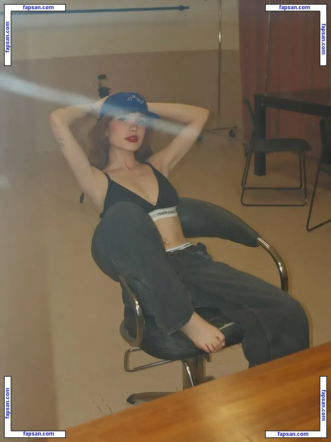 Liv Resenhas голая фото #0020 с Онлифанс