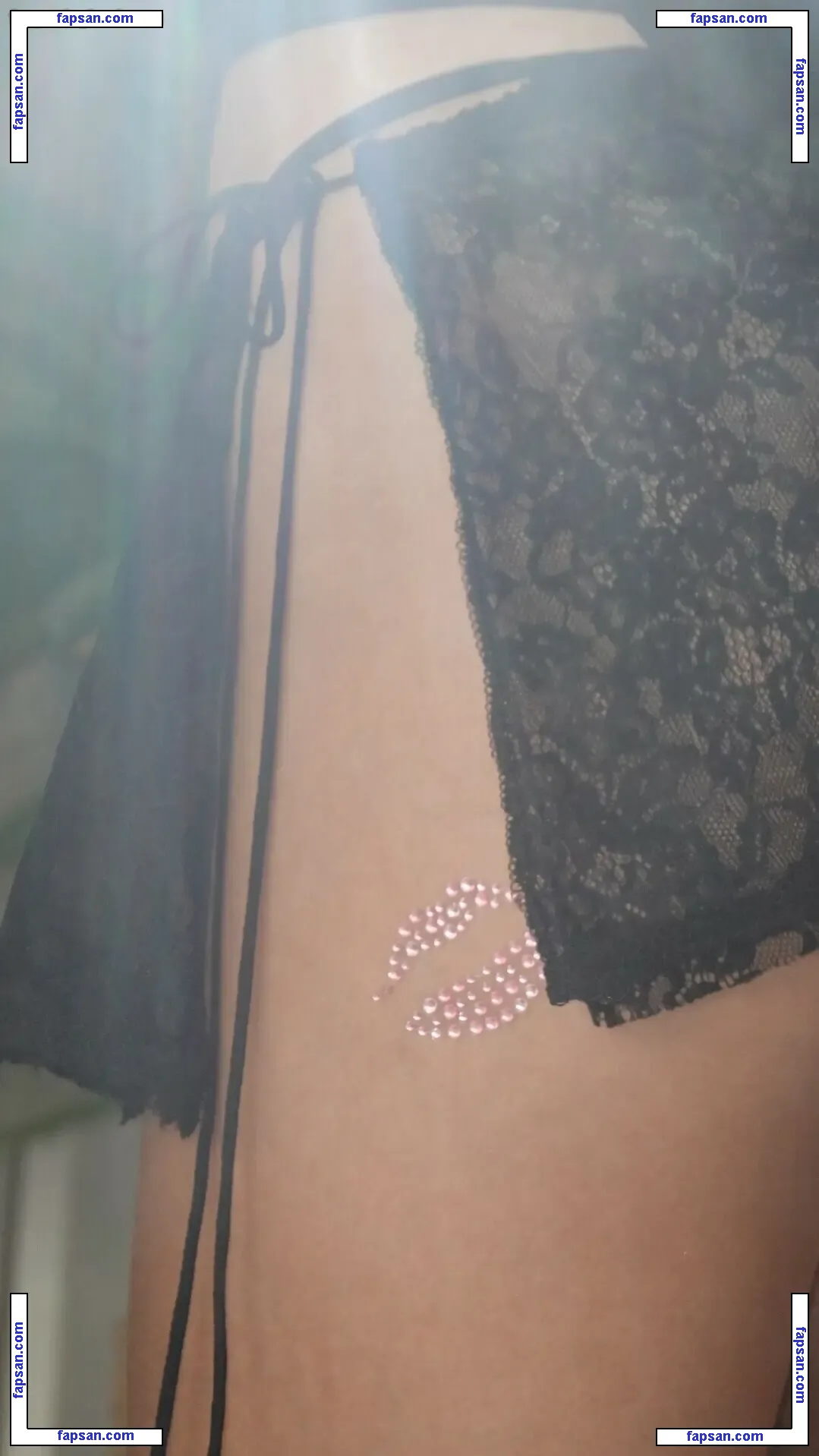 Liv Resenhas голая фото #0033 с Онлифанс