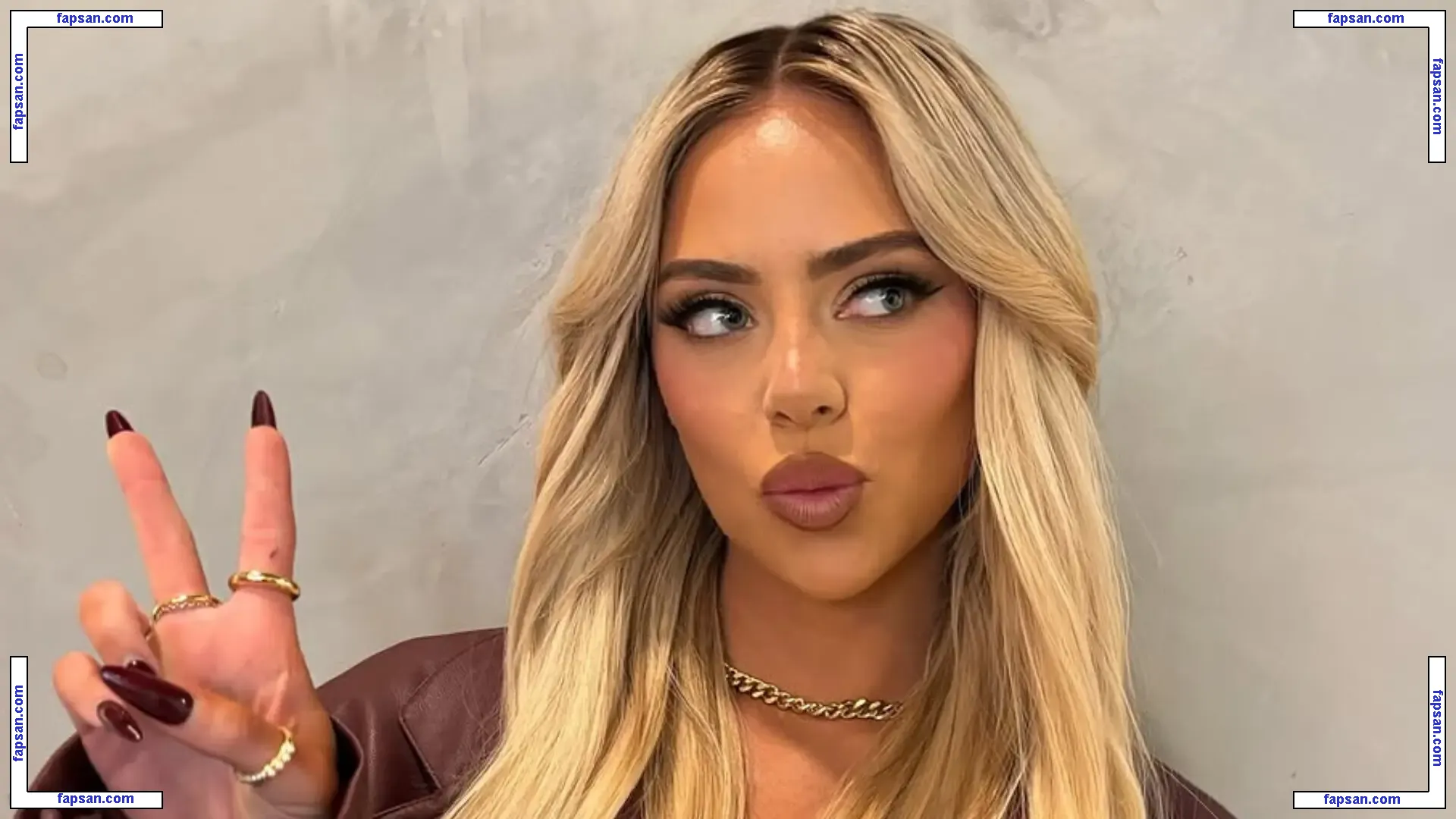 Liv Walker nude photo #0001 from OnlyFans