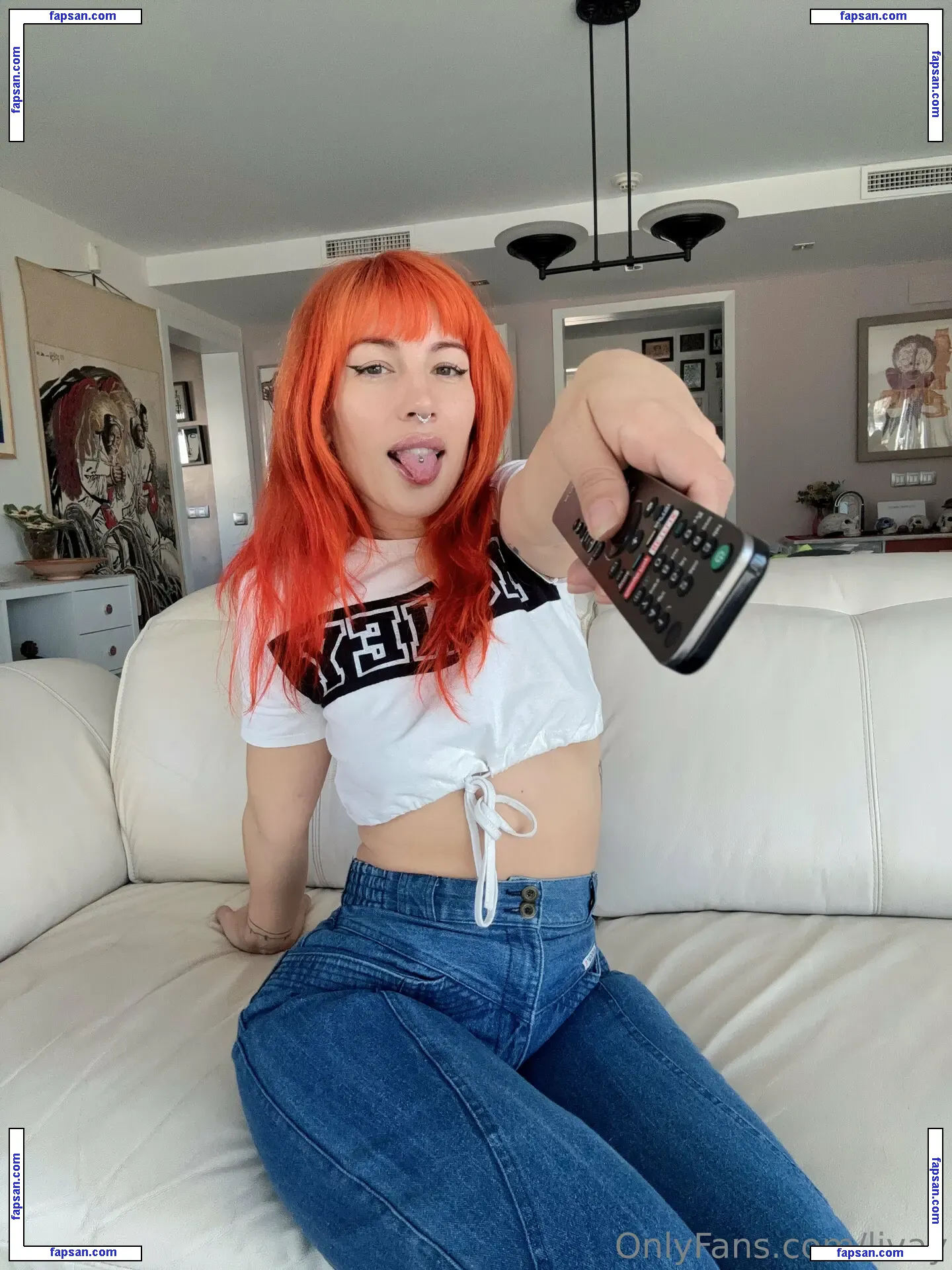livay_free nude photo #0045 from OnlyFans