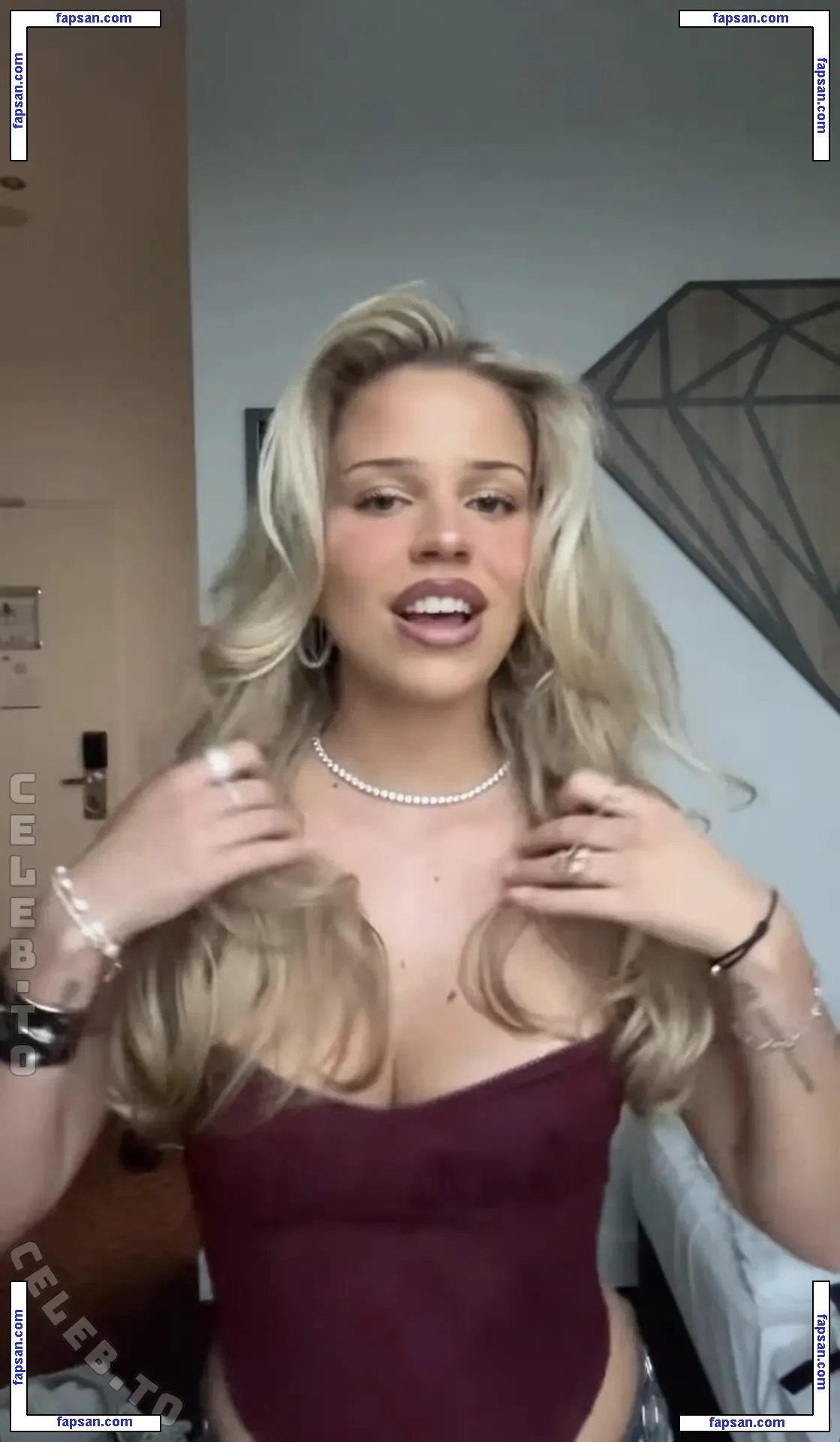 Livia Josephine голая фото #0007 с Онлифанс