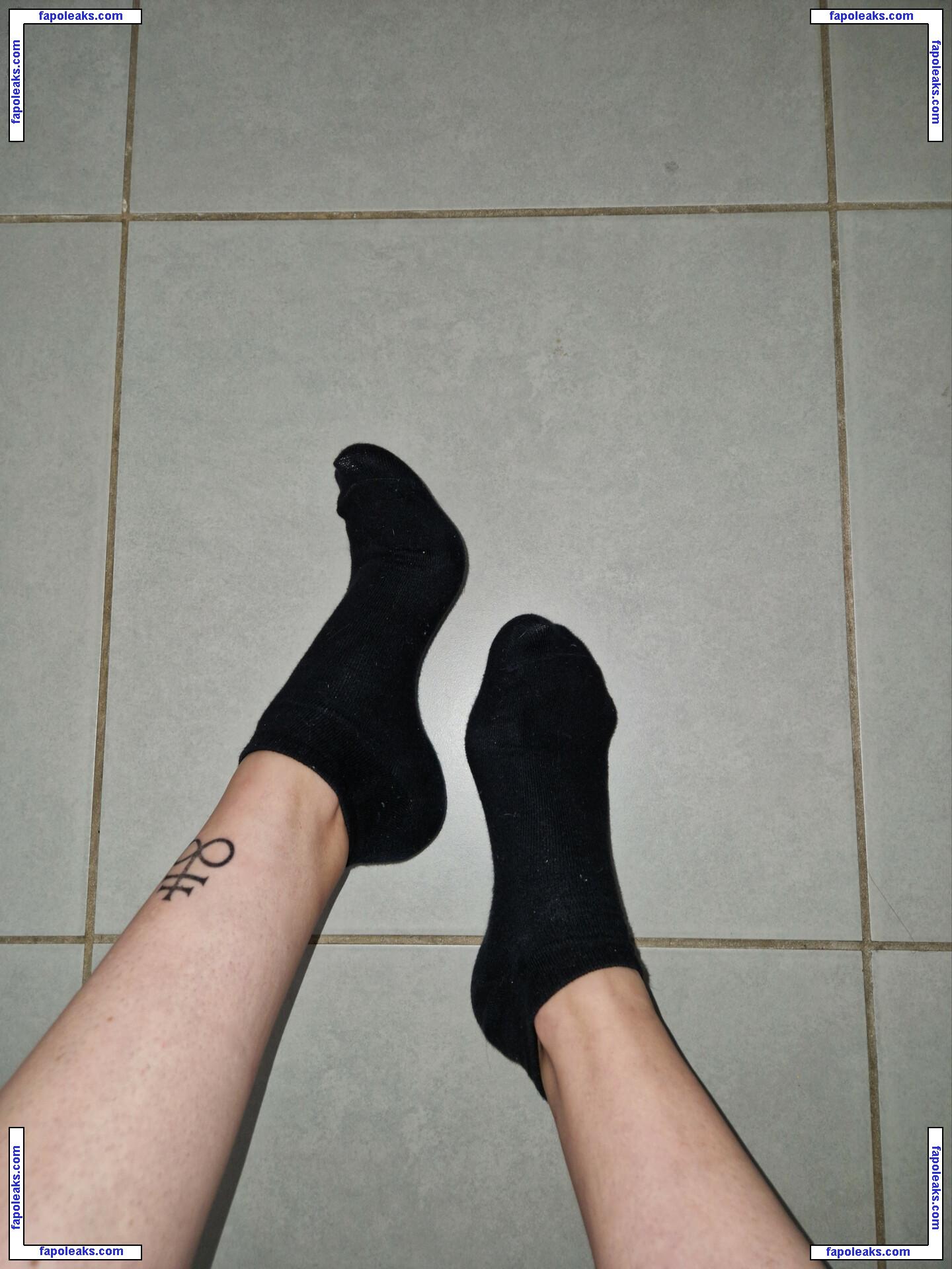 Livie Feet / LivieFeet / tattoo_french_feet nude photo #0005 from OnlyFans