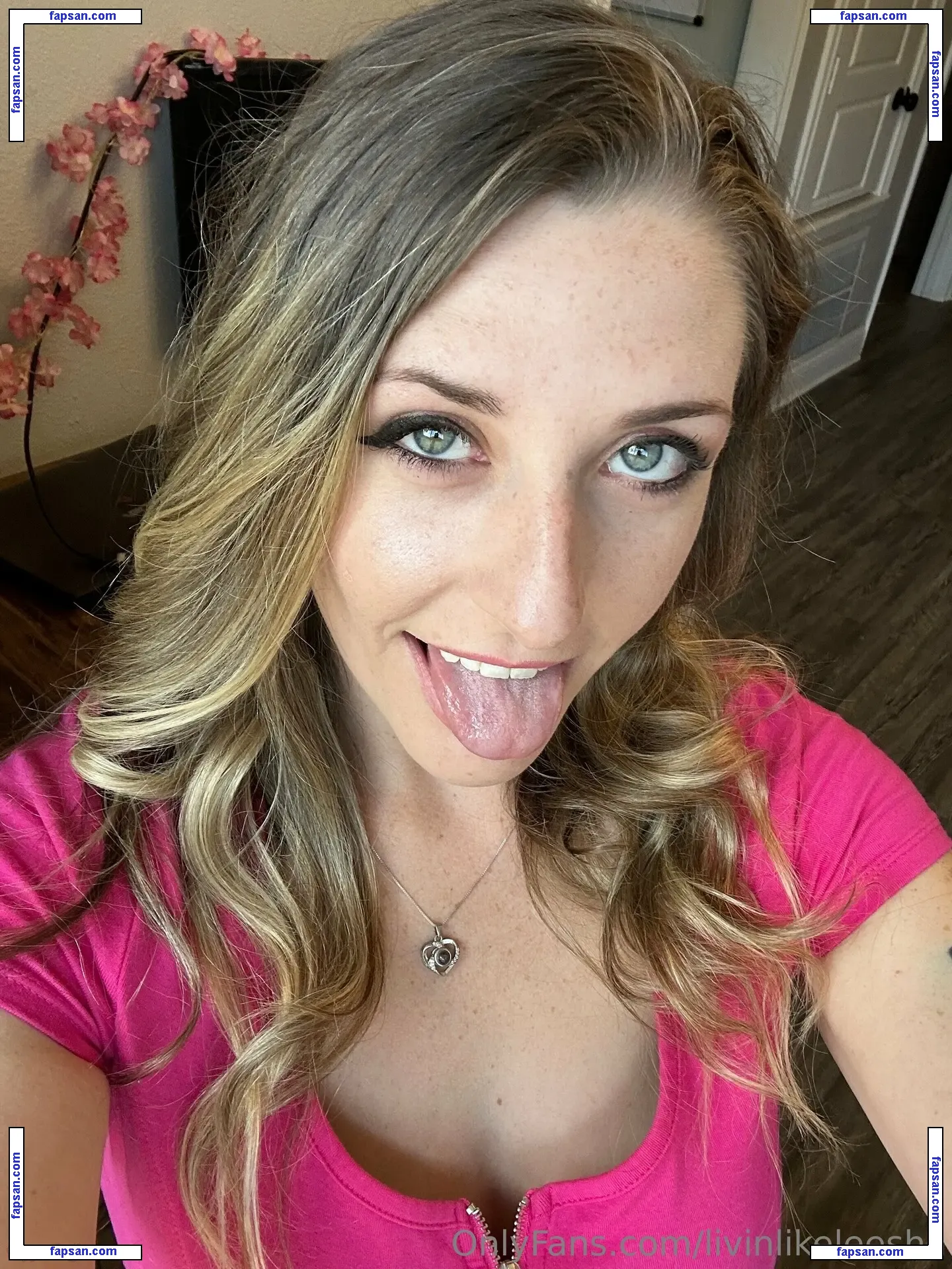 livinlikeleesha nude photo #0021 from OnlyFans