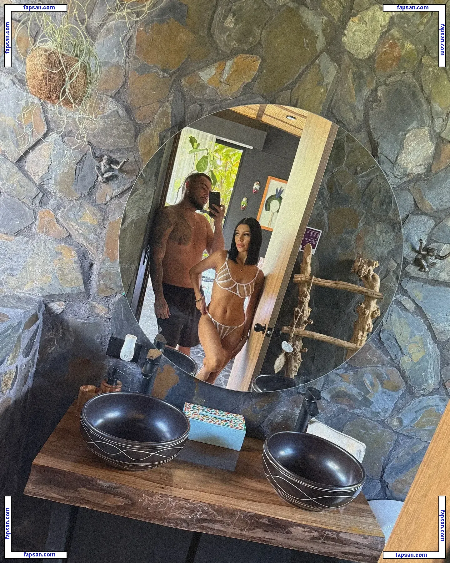 Liz Mendez голая фото #0011 с Онлифанс